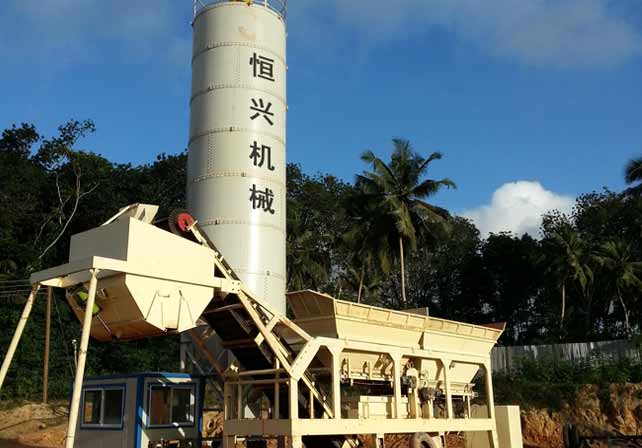 菲律(lü)賓移動式穩(wěn)定土廠拌設(shè)備