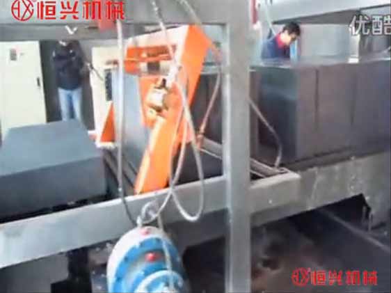 陶粒自(zì)保溫砌塊(kuai)切割生産(chǎn)線