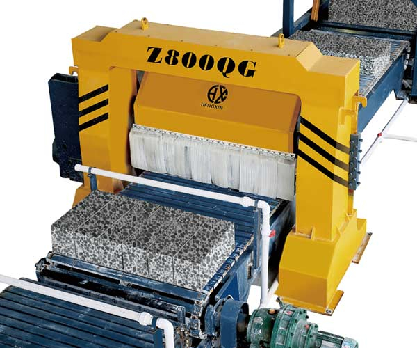 陶(táo)粒加氣塊(kuài)切割設備(bei)