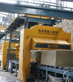 加氣(qi)塊切割機